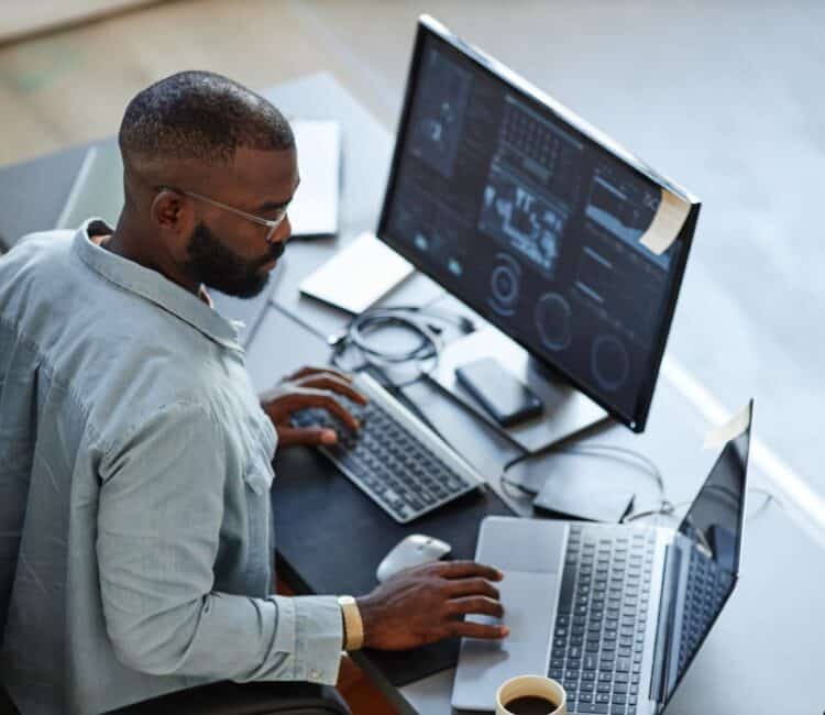 Por que investir em tecnologia dentro do seu negócio? 10